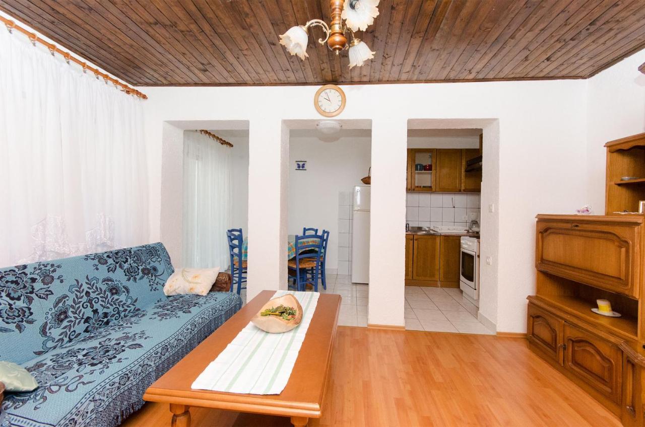 Apartments Marija Ivana Senj  Bagian luar foto