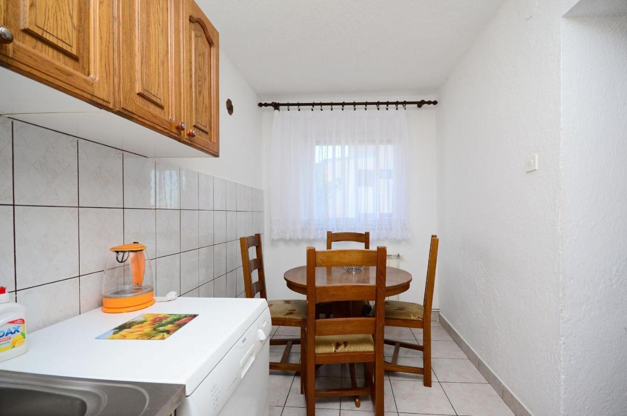 Apartments Marija Ivana Senj  Bagian luar foto