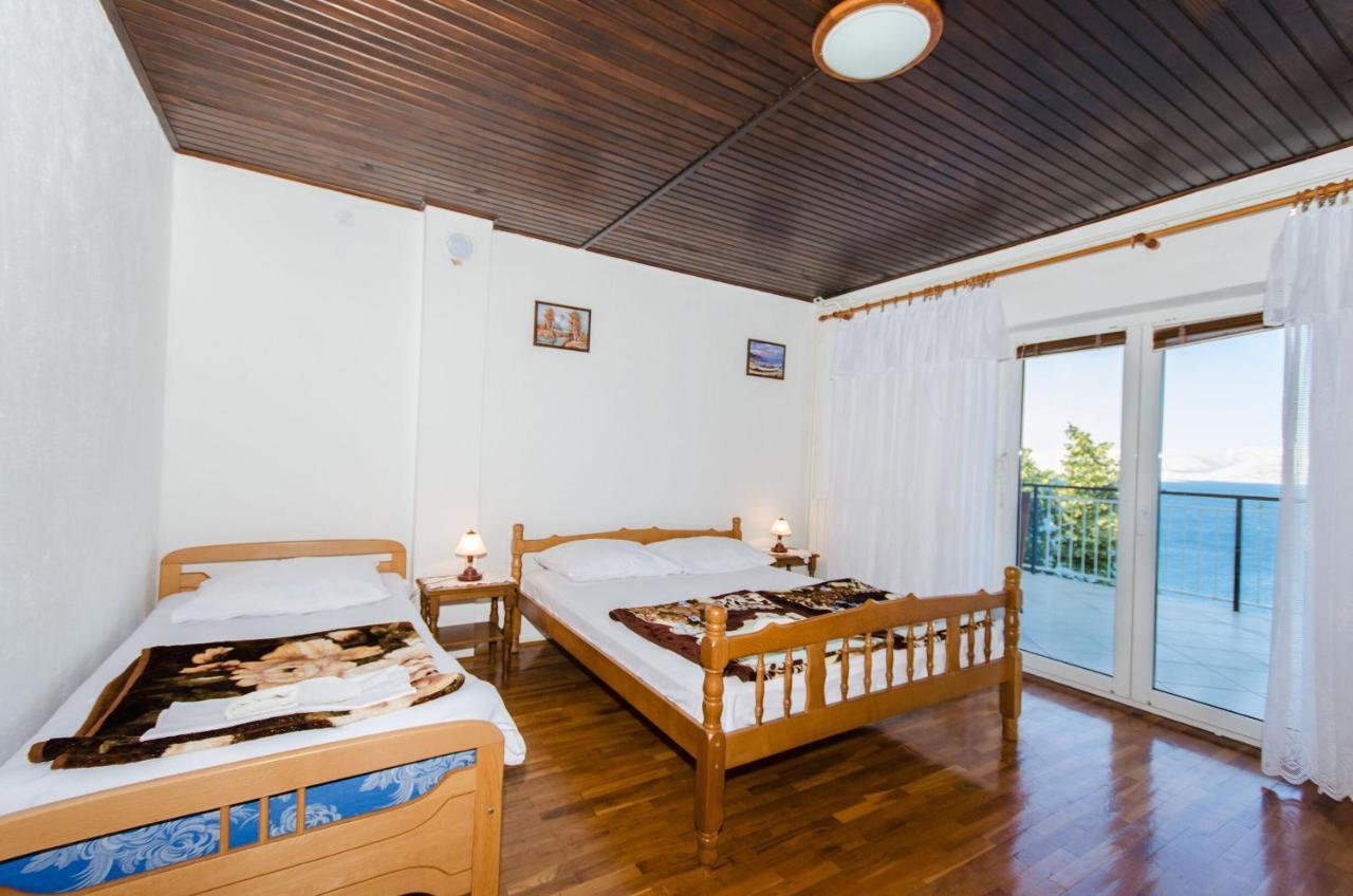 Apartments Marija Ivana Senj  Bagian luar foto